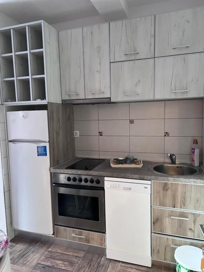Apartmani Vivami Будва Екстер'єр фото