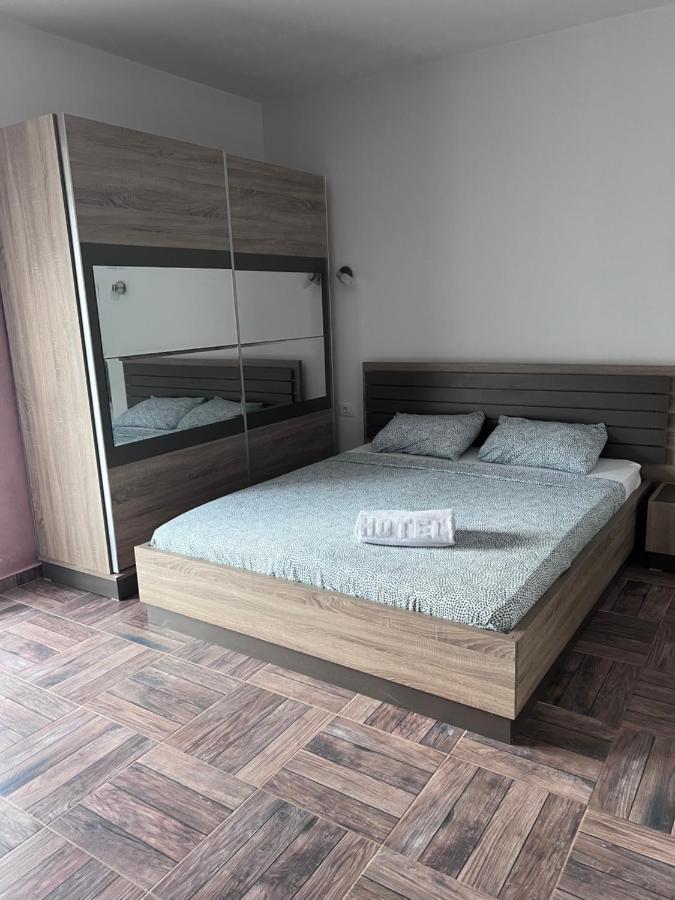 Apartmani Vivami Будва Екстер'єр фото