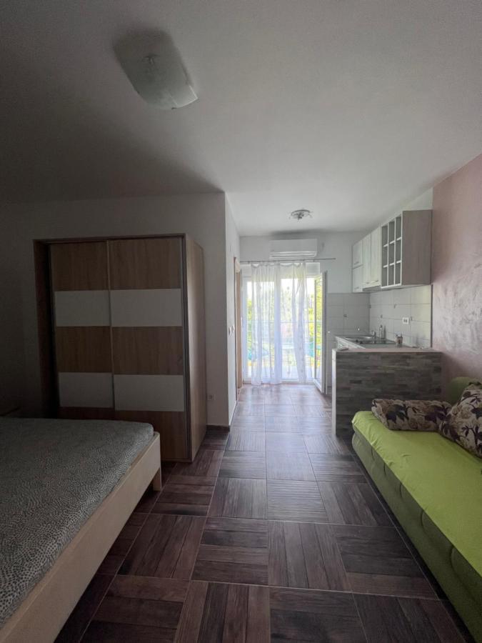 Apartmani Vivami Будва Екстер'єр фото